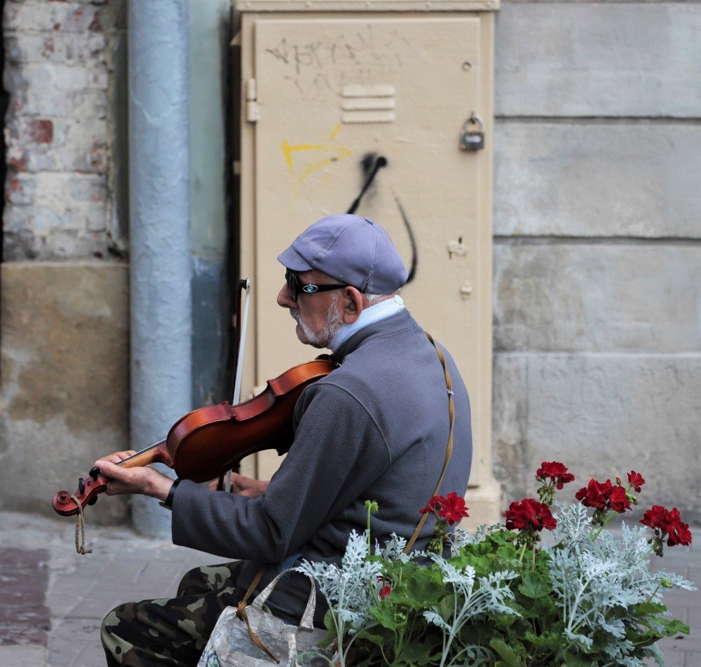 Слепой скрипач....