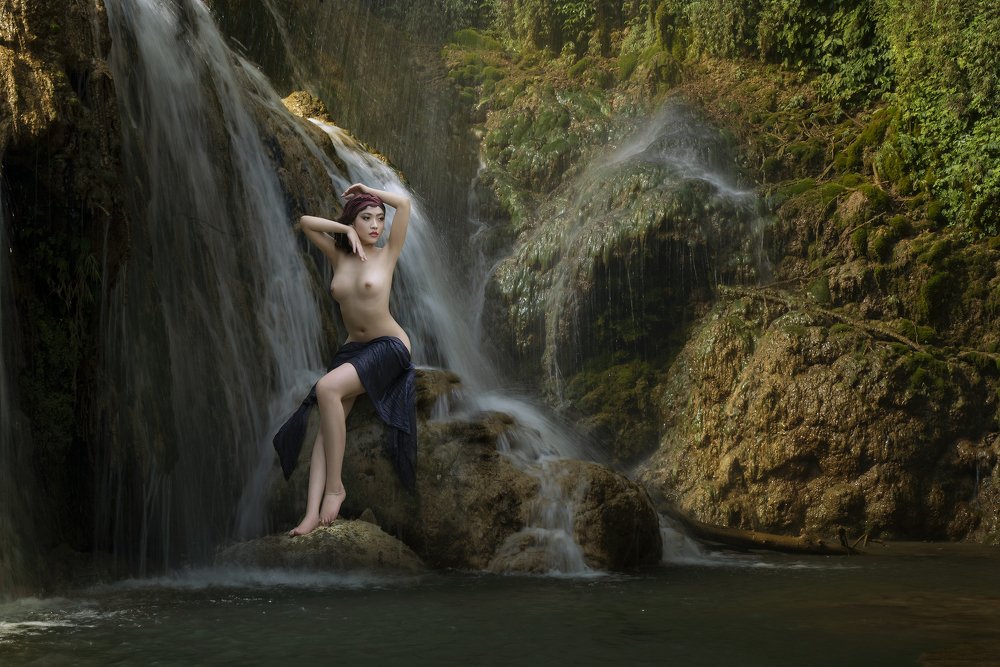 Photograph by Lê Hồng Tuấn