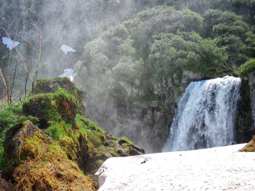 Водопад на ручье Спокойный