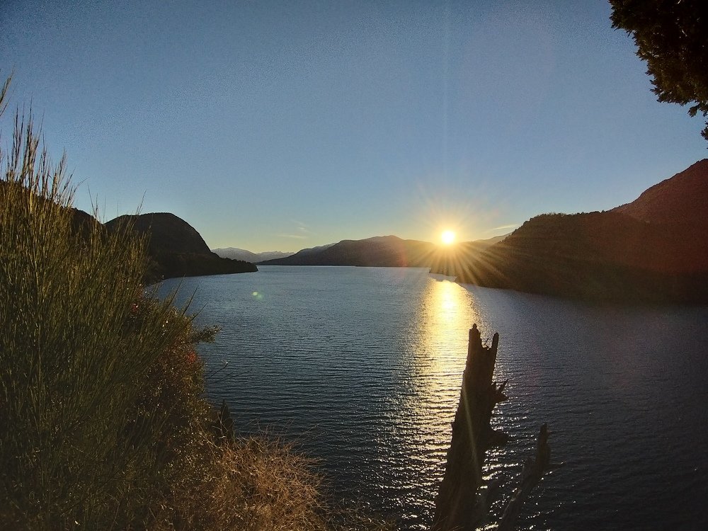 Atardecer en el Lago