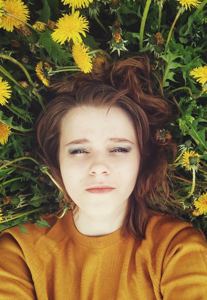 В одуванчиках