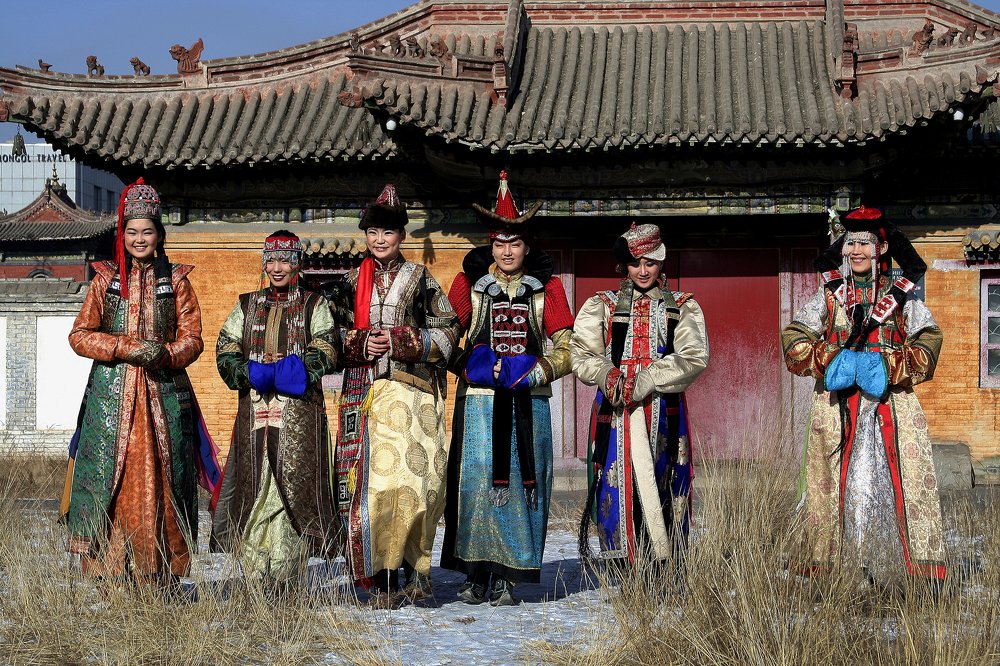 Монгольский дизайн одежды-1