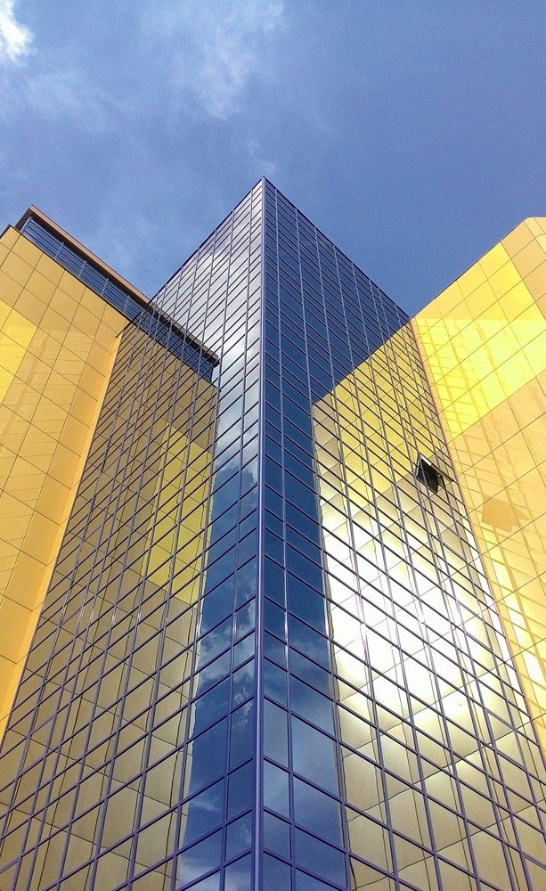 Золото на голубом