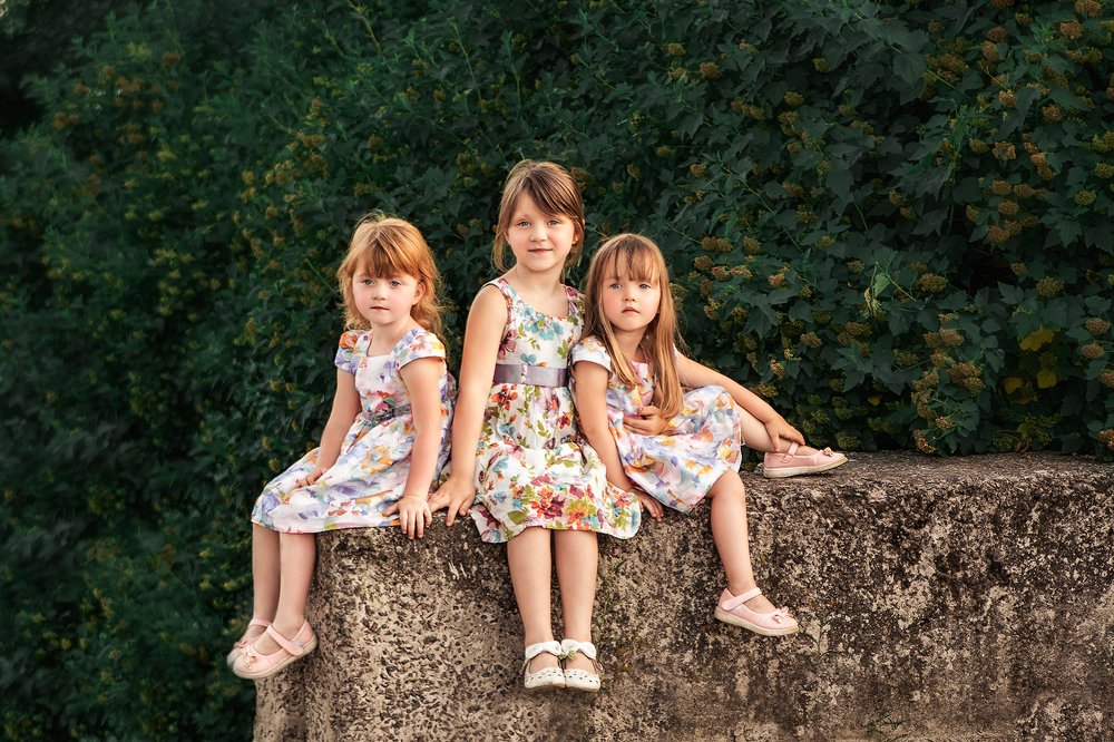 Три сестрицы...