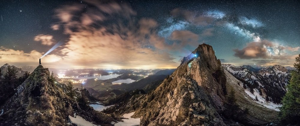 Meeting under the stars