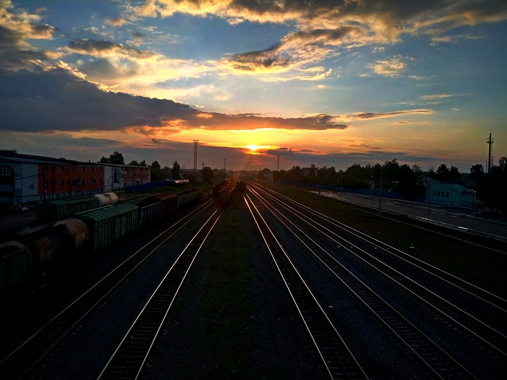 железнодорожные пути