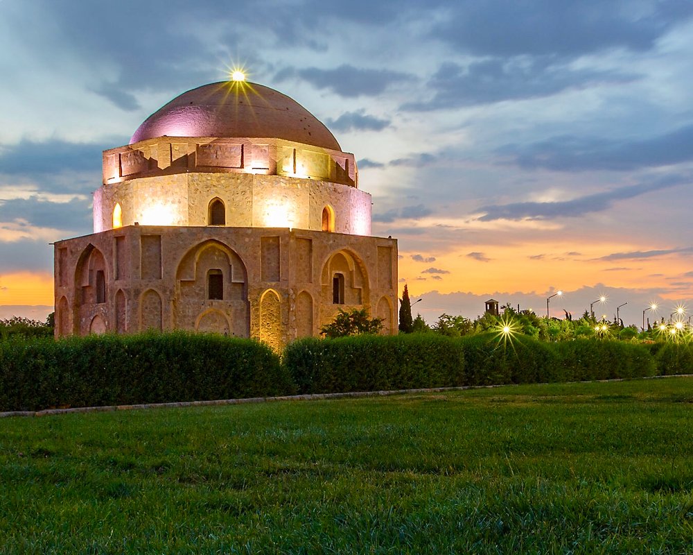 Sunset in jabaleh dome