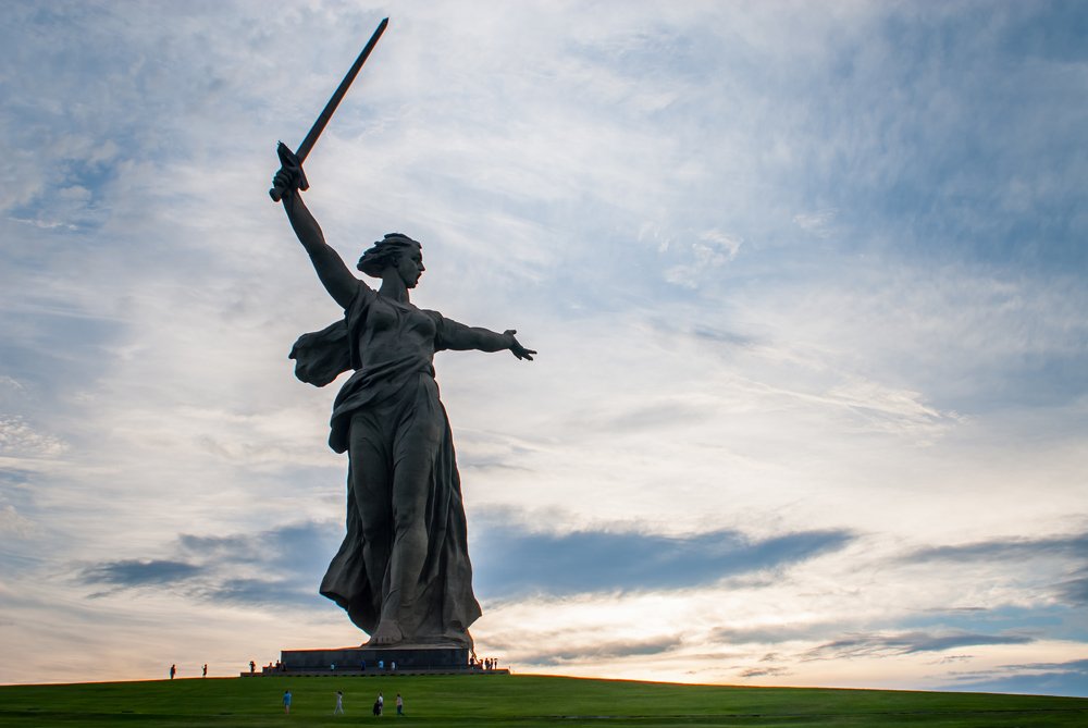 Родина мать