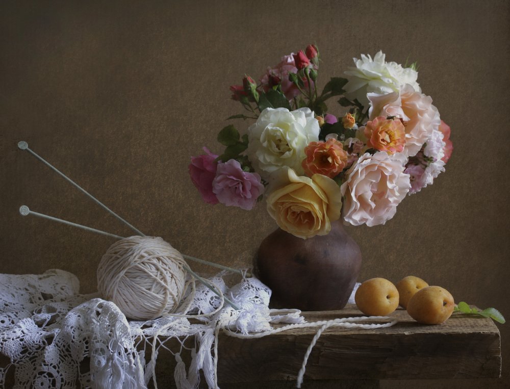 Натюрморт с розами