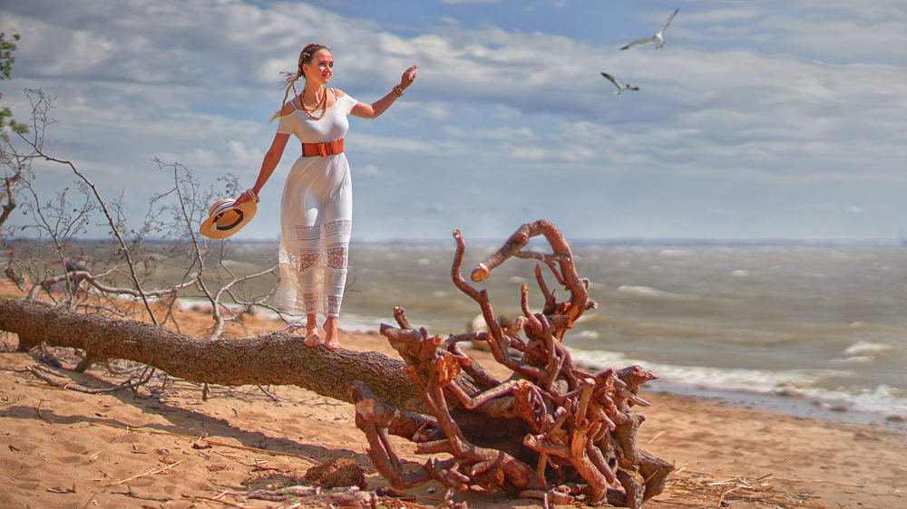 Как провожают пароходы, совсем не так, как поезда...