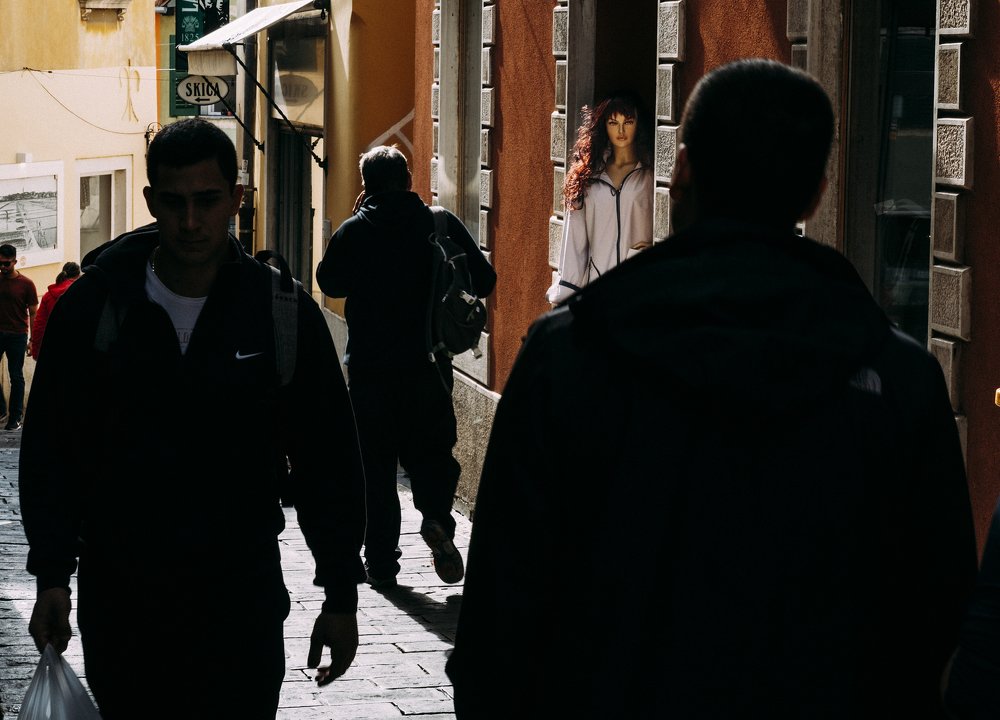 Неживое среди живого