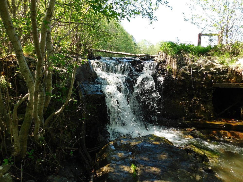 старая плотина