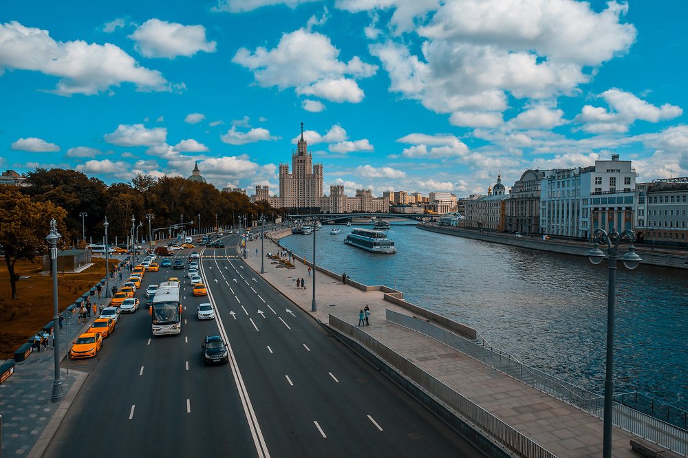 Москворецкая набережная