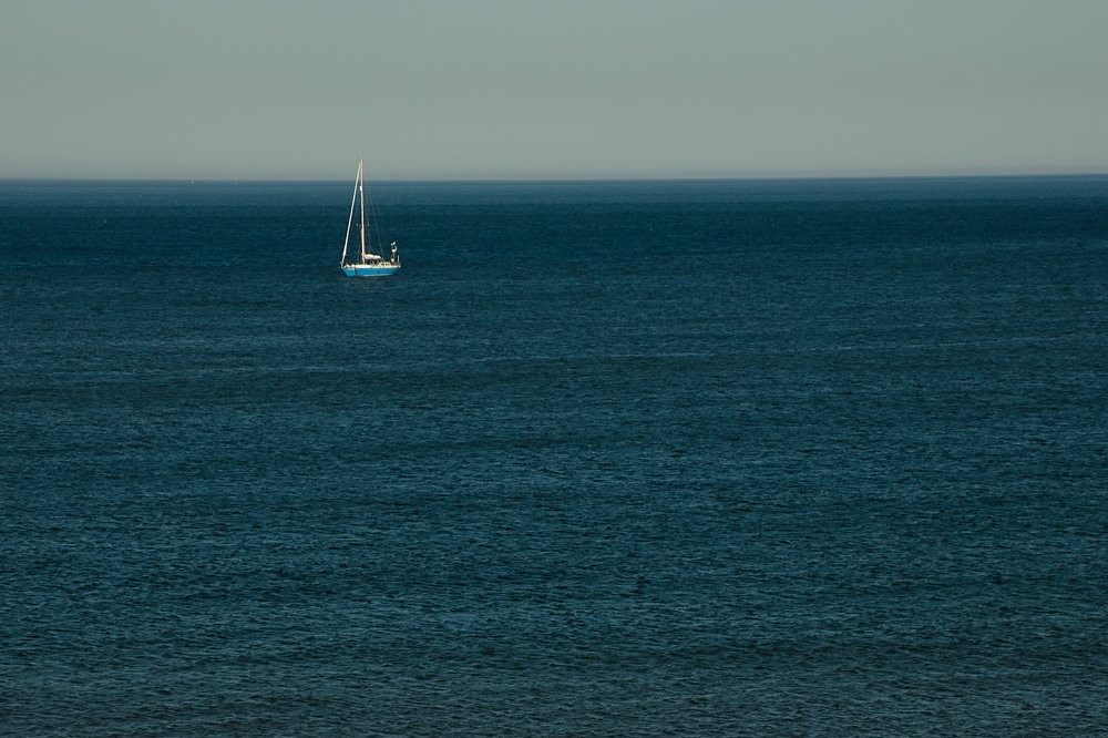 Blue boat, Blue waters