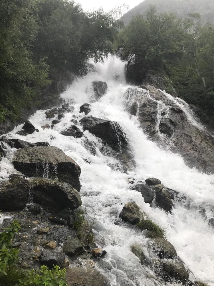 чучхурский водопад