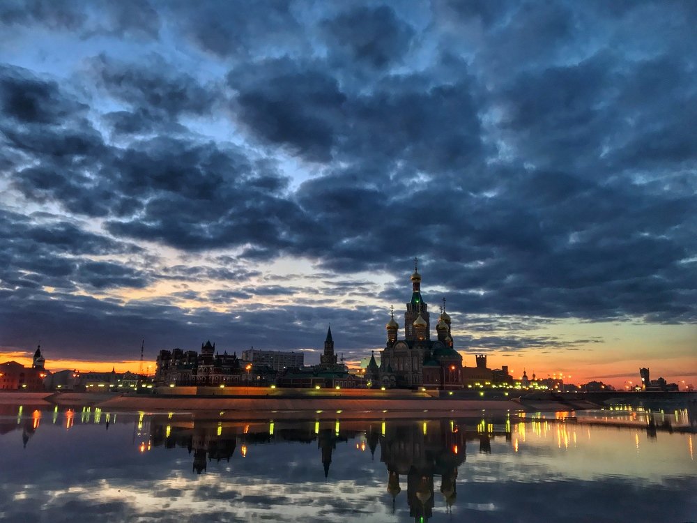 Закат над набережной