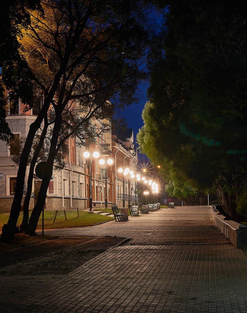 золотая набережная, Псков