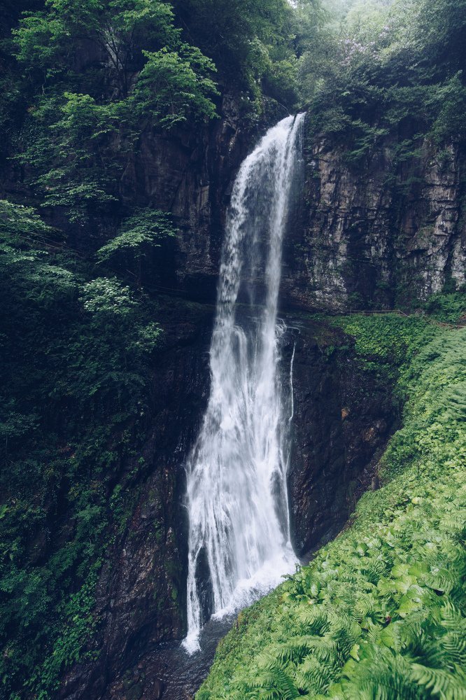 Водопад Великан. Абхазия.