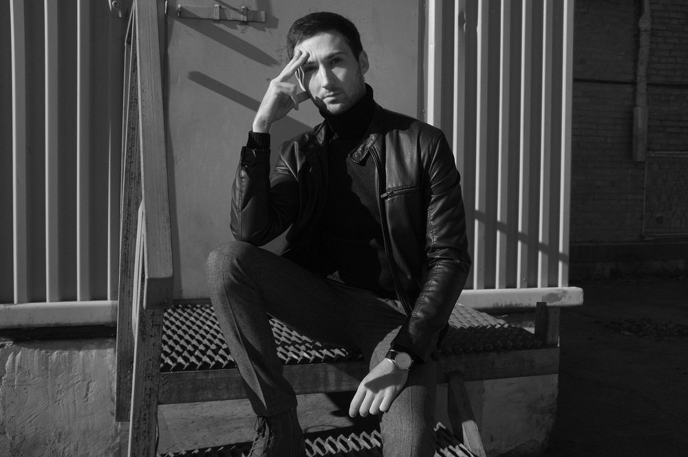 Фотография автора Денис Николенко