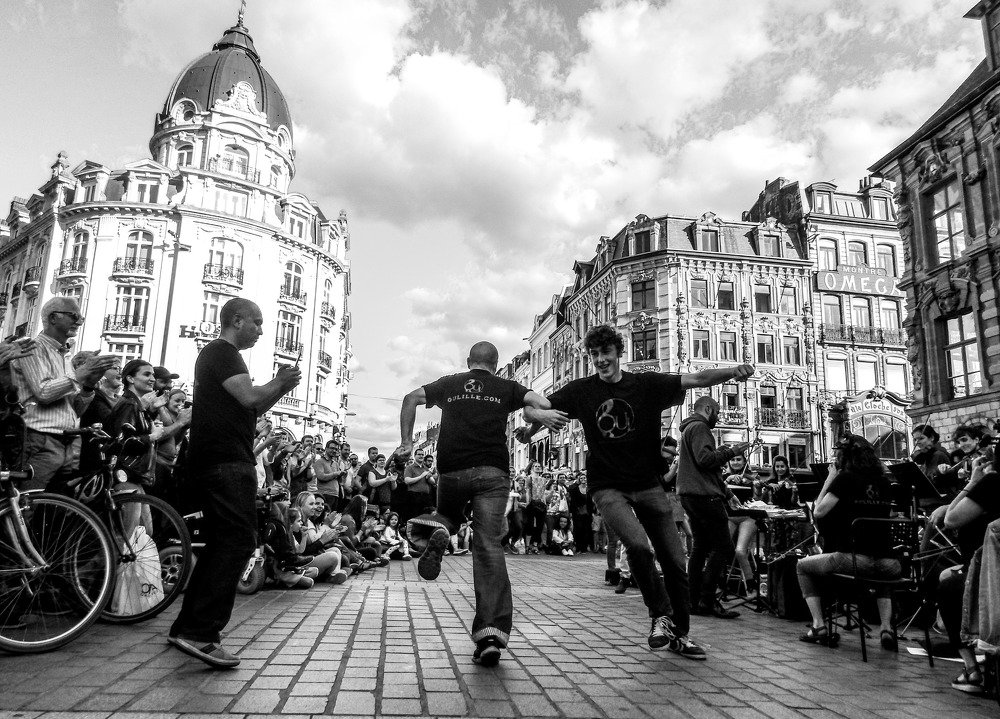 street music performance