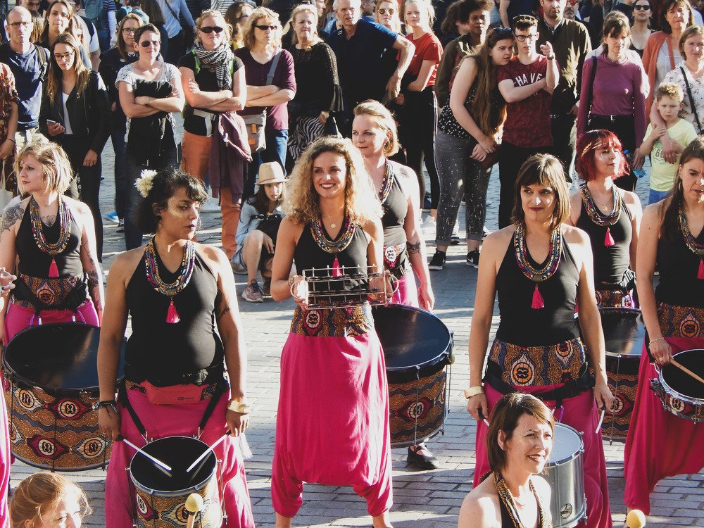 street music performance