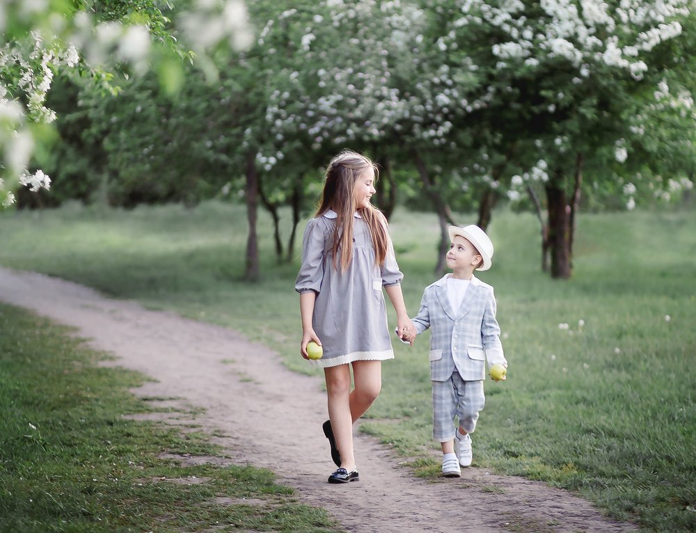 Прогулка в саду