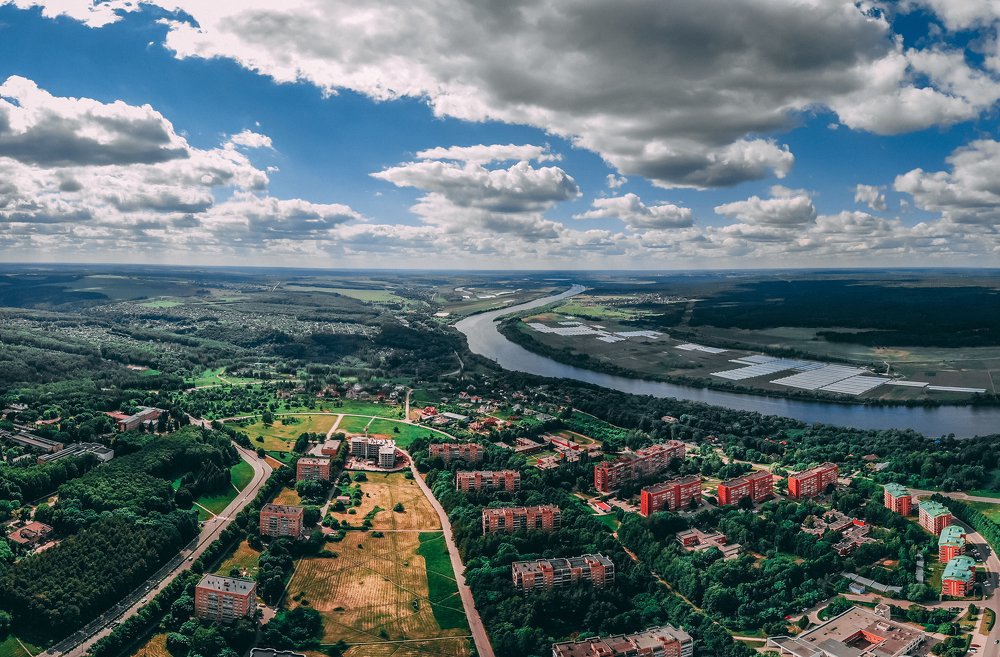 Городок красных домов