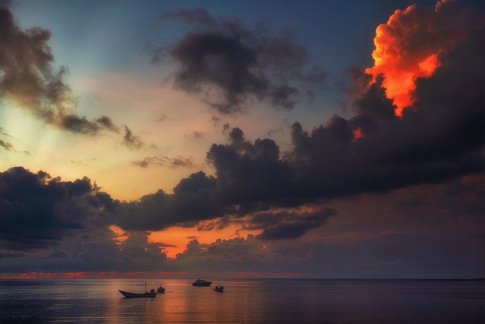 Облака и лодки...