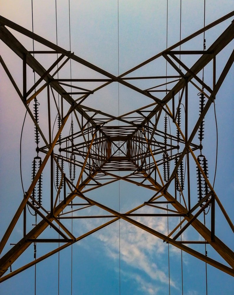 Pattern or symmetry ?