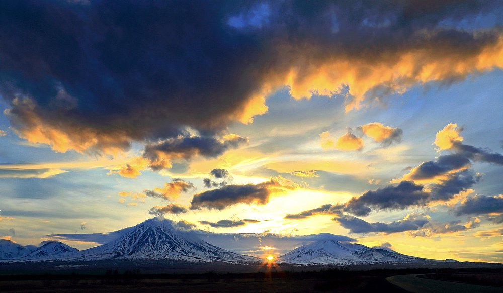 Рассвет над Камчаткой.