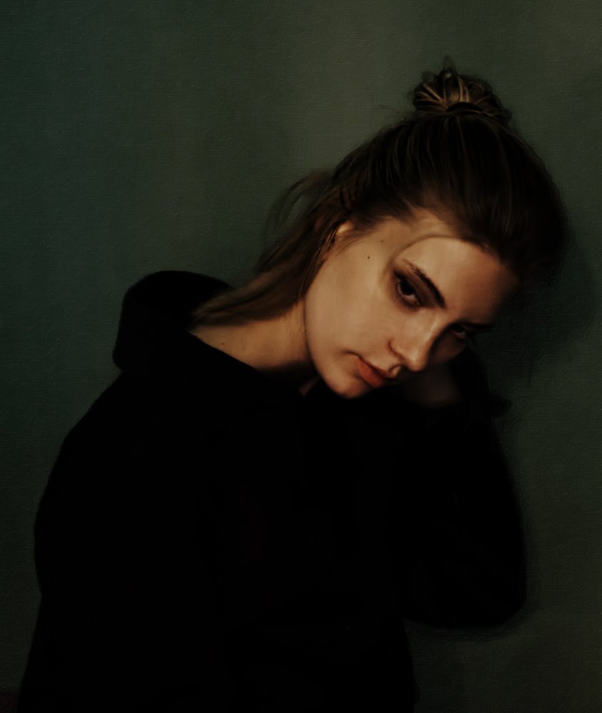 Портрет молодой девушки