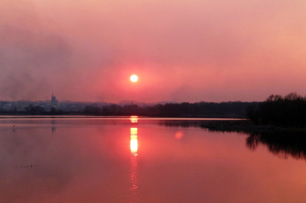 Закат на реке Свияга