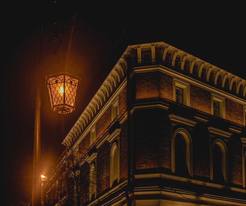 Питер, ночь, фонарь.