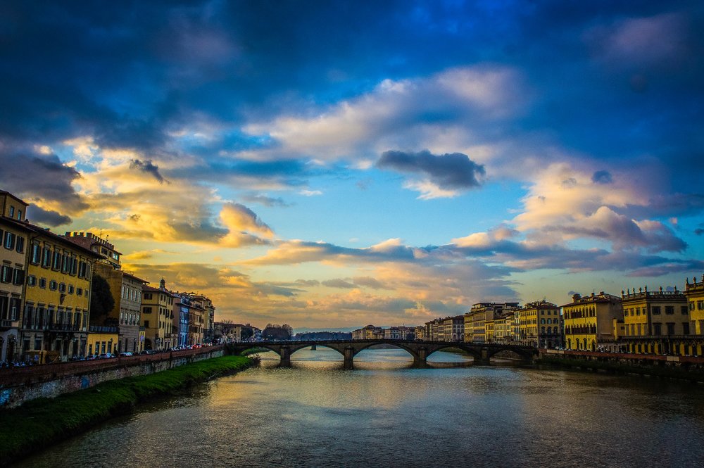 Sunrise over the Arno
