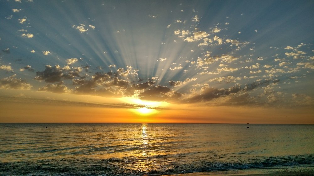 Самые красивые закаты в Крыму