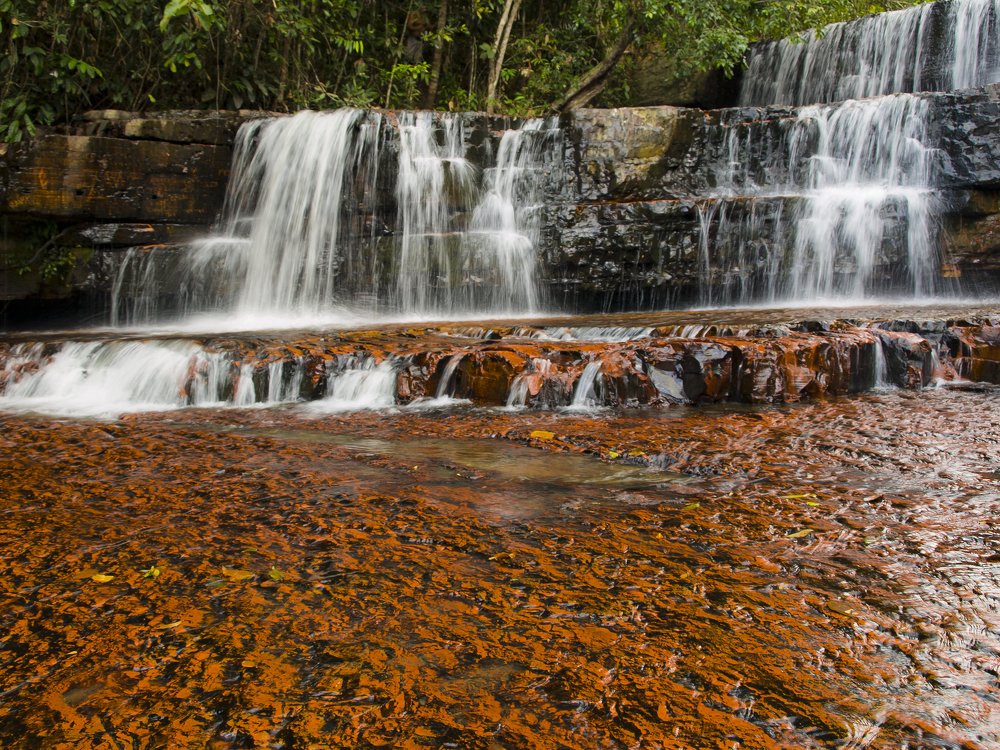 Яшмовый водопад