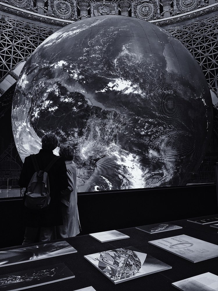 Двое во Вселенной...