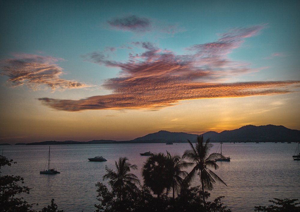 ещё один закат над морем