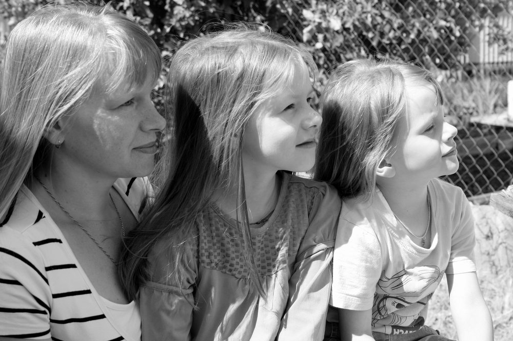 дочки матери ...