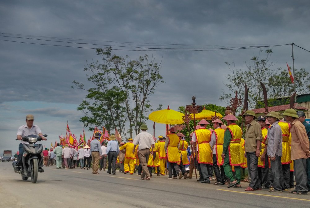 Lễ hội đền Bạch Mã