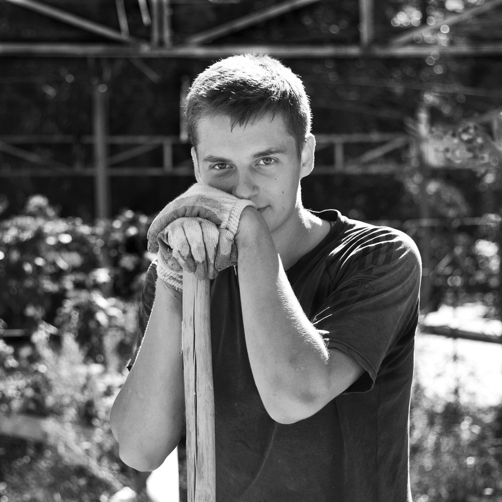 Юноша-реставратор.