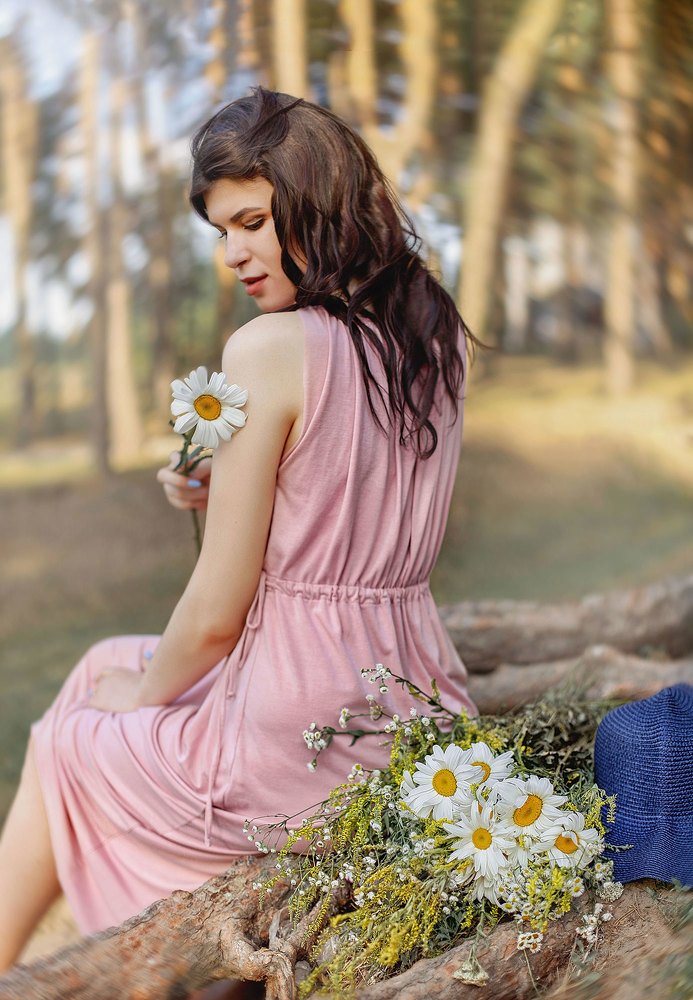 девушка и цветы