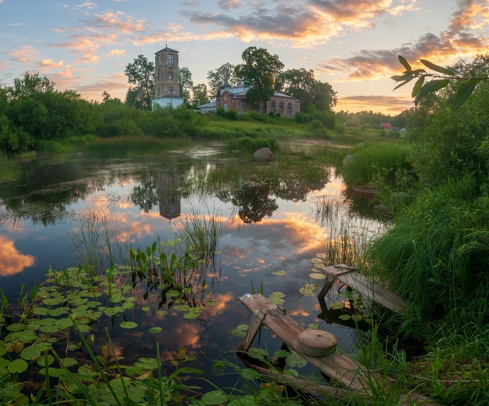 Очень раннее утро.