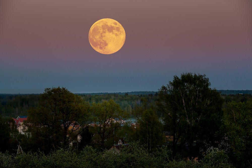Луна. Май 2019.