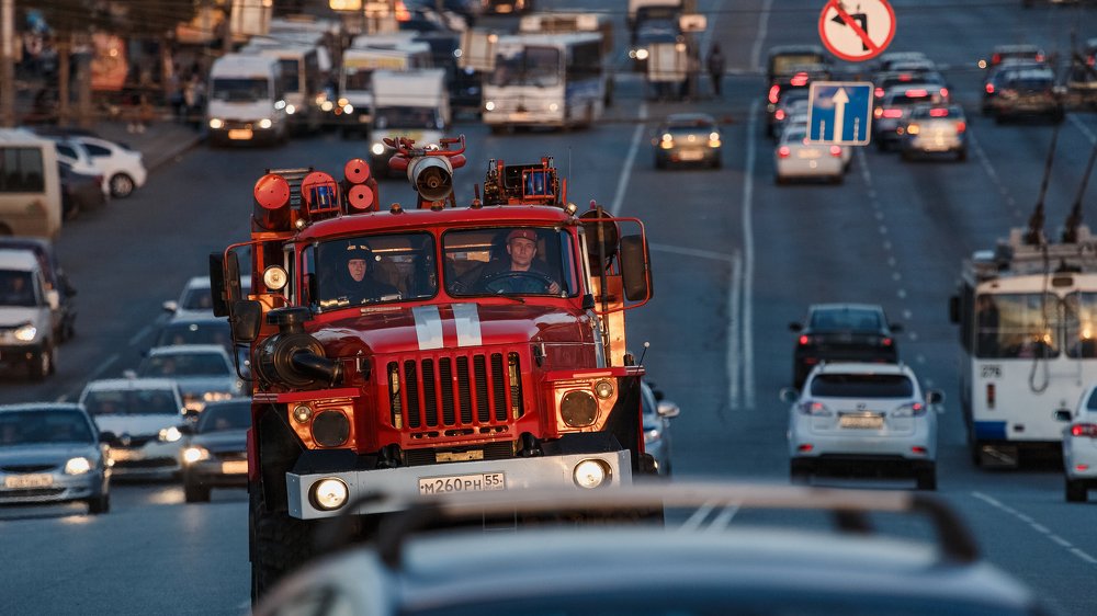 Спешим на помощь