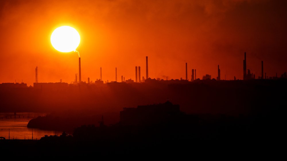 закат над городом JVCR