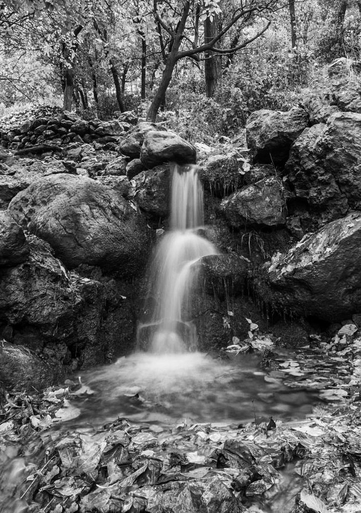BW waterfall