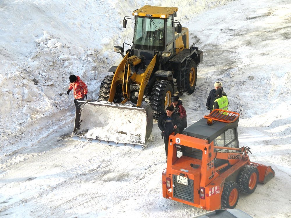 Уборка снега