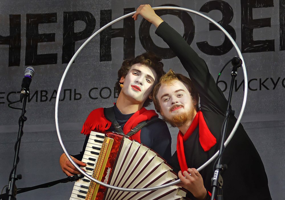 ДУЭТ "БАНАНА БИС"