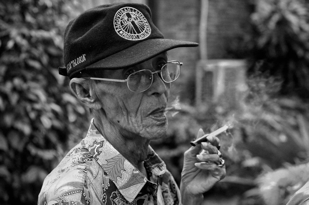 Smoking mr Joko